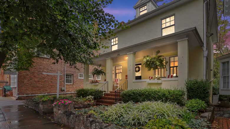 Charming Annapolis Retreat | Walk to the Naval Academy and Annapolis City Dock - Annapolis, Maryland