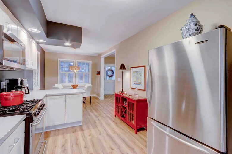Charming Annapolis Retreat | Walk to the Naval Academy and Annapolis City Dock - Annapolis, Maryland