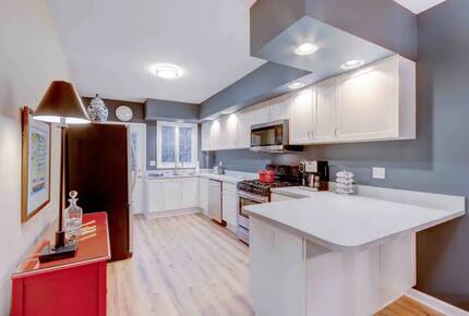 Charming Annapolis Retreat | Walk to the Naval Academy and Annapolis City Dock - Annapolis, Maryland