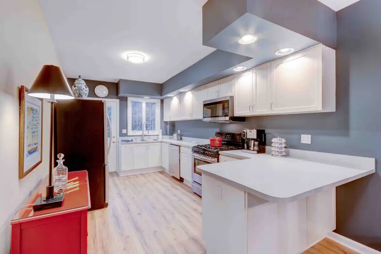Charming Annapolis Retreat | Walk to the Naval Academy and Annapolis City Dock - Annapolis, Maryland