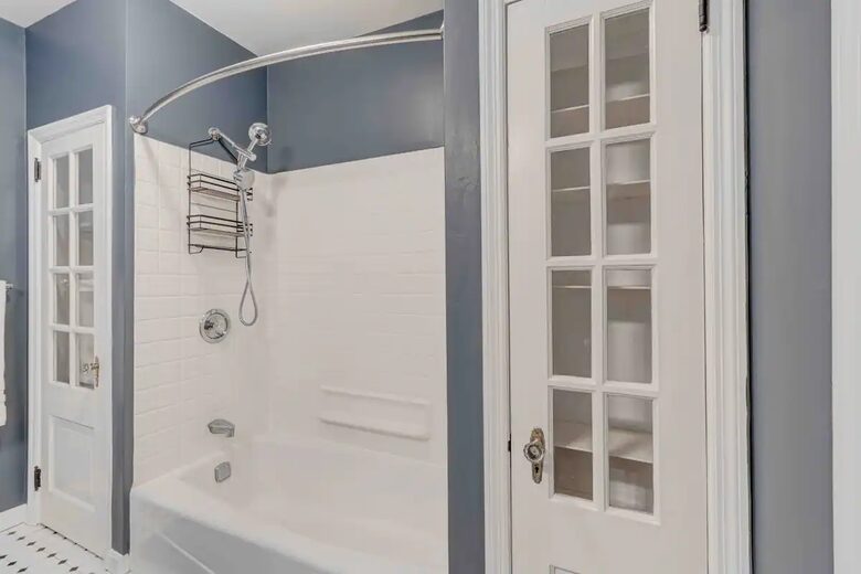 Charming Annapolis Retreat | Walk to the Naval Academy and Annapolis City Dock - Annapolis, Maryland