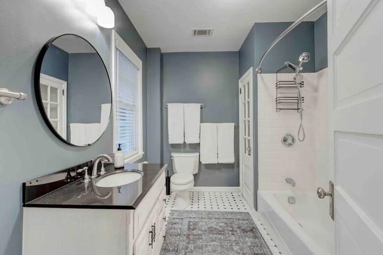 Charming Annapolis Retreat | Walk to the Naval Academy and Annapolis City Dock - Annapolis, Maryland