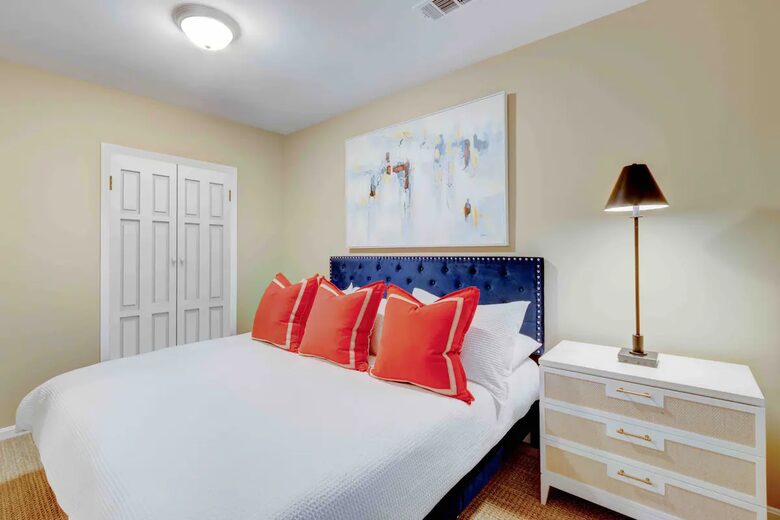Charming Annapolis Retreat | Walk to the Naval Academy and Annapolis City Dock - Annapolis, Maryland