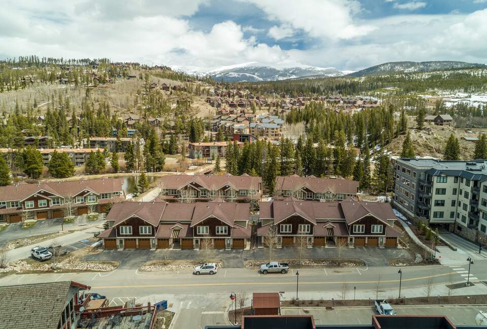 Upscale Winter Park Getaway | Shuttle to Ski, Walk to Restaurants! - Winter Park, Colorado