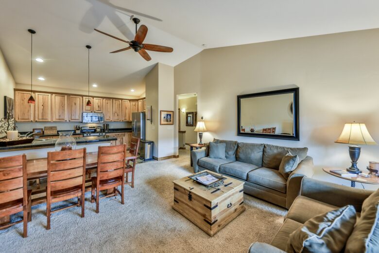 Upscale Winter Park Getaway | Shuttle to Ski, Walk to Restaurants! - Winter Park, Colorado