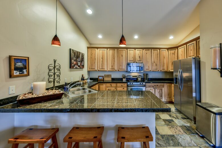 Upscale Winter Park Getaway | Shuttle to Ski, Walk to Restaurants! - Winter Park, Colorado