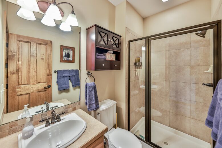 Upscale Winter Park Getaway | Shuttle to Ski, Walk to Restaurants! - Winter Park, Colorado