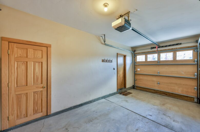 Upscale Winter Park Getaway | Shuttle to Ski, Walk to Restaurants! - Winter Park, Colorado