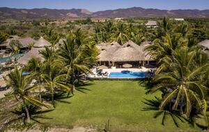 Casa Descalza | Oceanfront Private Villa - Santa Maria Colotepec, Mexico