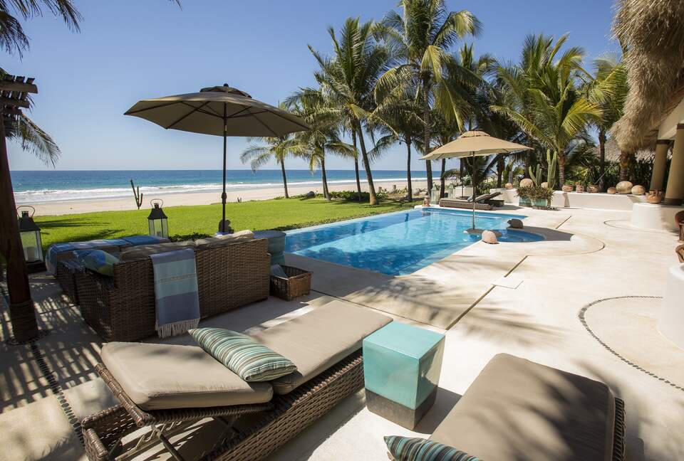 Casa Descalza | Oceanfront Private Villa - Santa Maria Colotepec, Mexico