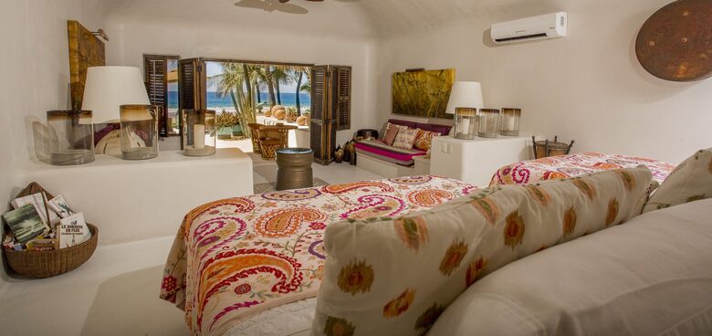 Casa Descalza | Oceanfront Private Villa - Santa Maria Colotepec, Mexico