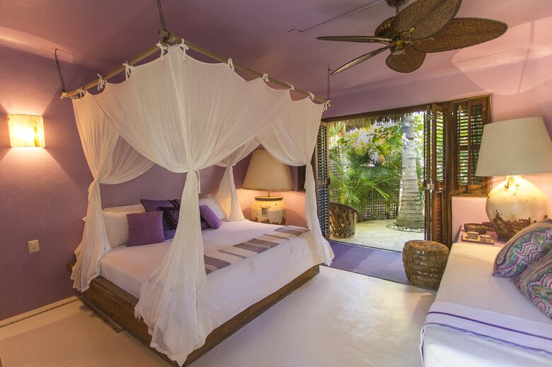 Casa Descalza | Oceanfront Private Villa - Santa Maria Colotepec, Mexico