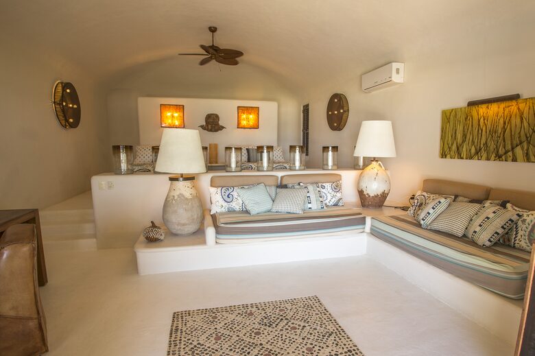 Casa Descalza | Oceanfront Private Villa - Santa Maria Colotepec, Mexico