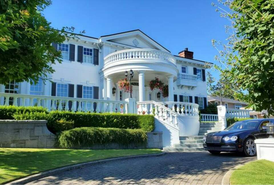 Groveland Estate - West Vancouver, Canada