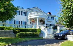 Groveland Estate - West Vancouver, Canada