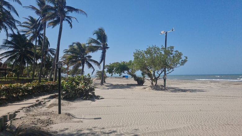 Spacious Beachfront Villa | 30 minutes from Cartagena - Lomita Arena, Colombia