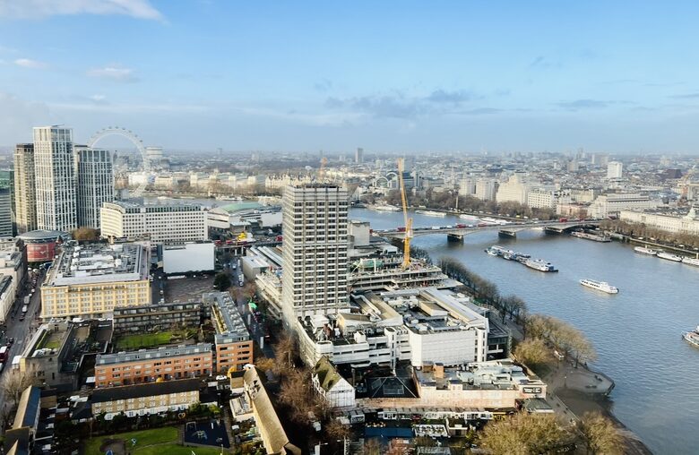 Luxury Apartment with Iconic South Bank Views - London, United Kingdom