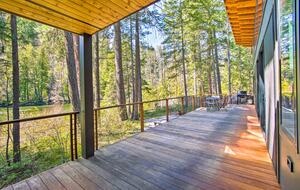 Pacific Northwest River Cabin - Leavenworth, Washington
