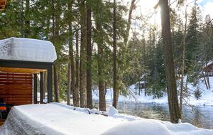 Pacific Northwest River Cabin - Leavenworth, Washington