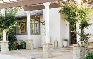 Four Feathers Farmhouse Villa