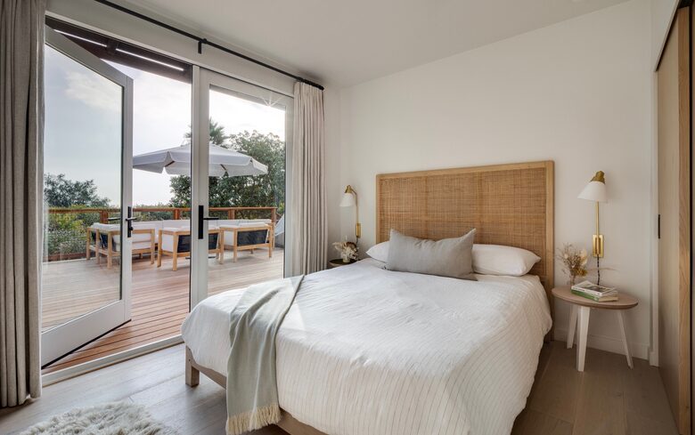 Four Feathers Farmhouse Villa - Montecito, California