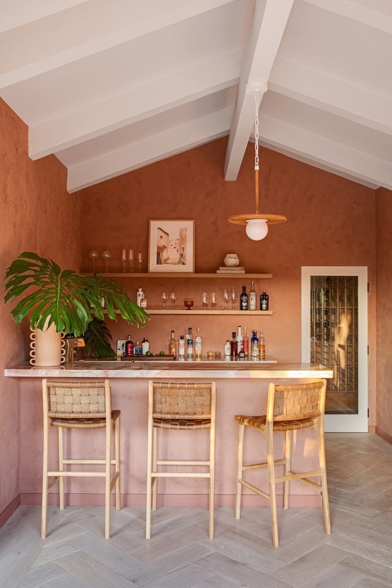 Four Feathers Farmhouse Villa - Montecito, California