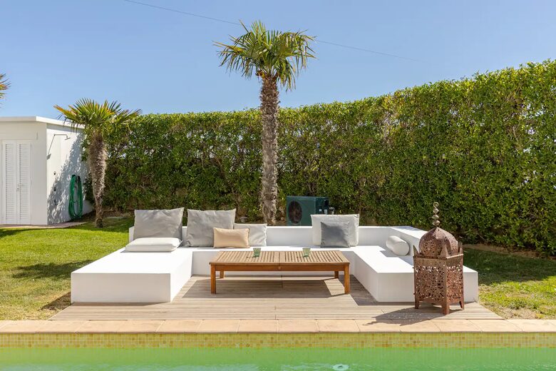 Amorzinho Do Vau | Historic Villa With Direct Beach Access - Portimao, Portugal