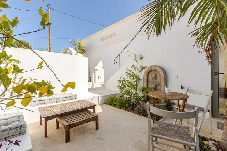 Amorzinho Do Vau | Historic Villa With Direct Beach Access - Portimao, Portugal