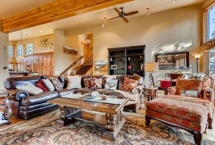 Frisco Mountain View Retreat | Close to 5 Ski Resorts - Frisco, Colorado