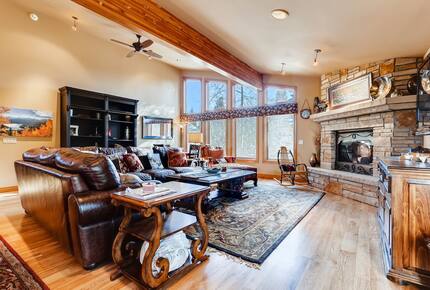 Frisco Mountain View Retreat | Close to 5 Ski Resorts - Frisco, Colorado