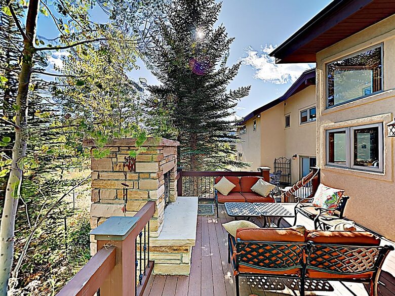 Frisco Mountain View Retreat | Close to 5 Ski Resorts - Frisco, Colorado