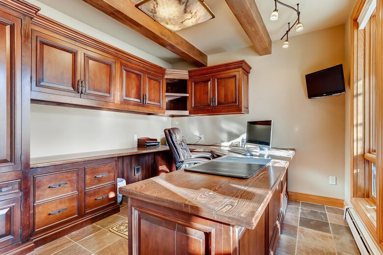 Frisco Mountain View Retreat | Close to 5 Ski Resorts - Frisco, Colorado
