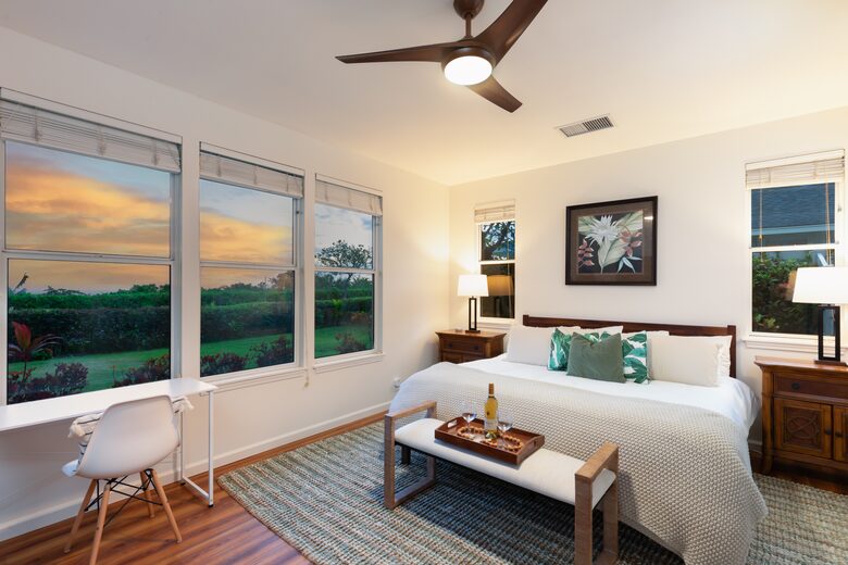 Master Bedroom with beautiful sunsets over the Pacific