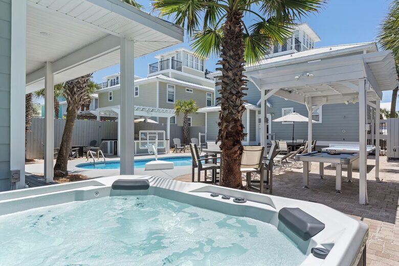 Emerald Oasis Escape - Destin, Florida