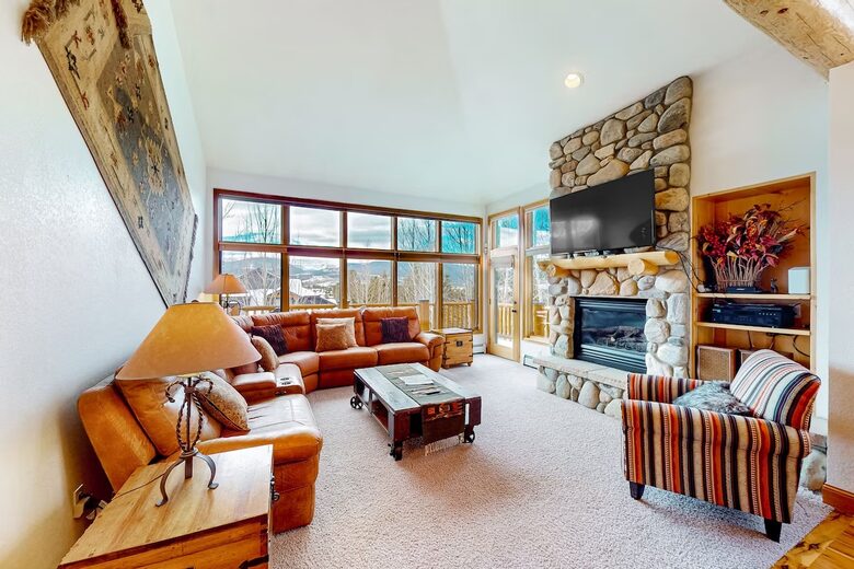 Primary living room off dining room. Spectacular views
