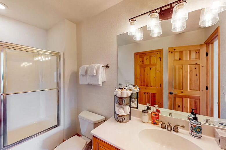 second bathroom upstairs - en suite from the master