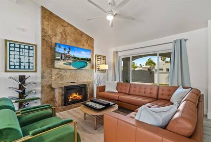 Entertainment Paradise with Putting Green & Tiki Bar - Palm Springs, California