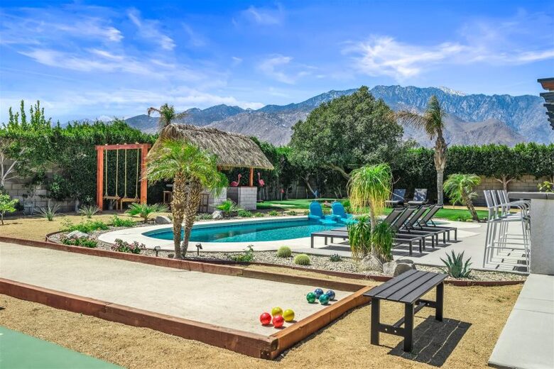 Entertainment Paradise with Putting Green & Tiki Bar - Palm Springs, California