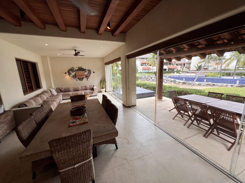 Gorgeous Casa by the Pacific - Zihuatanejo, Mexico