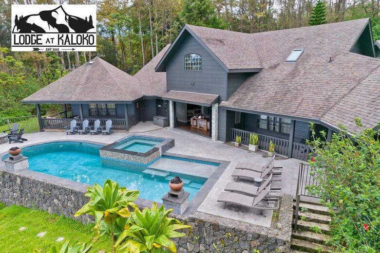 Magical Hawaiian Cloud Forest Estate - Kailua, Hawaii