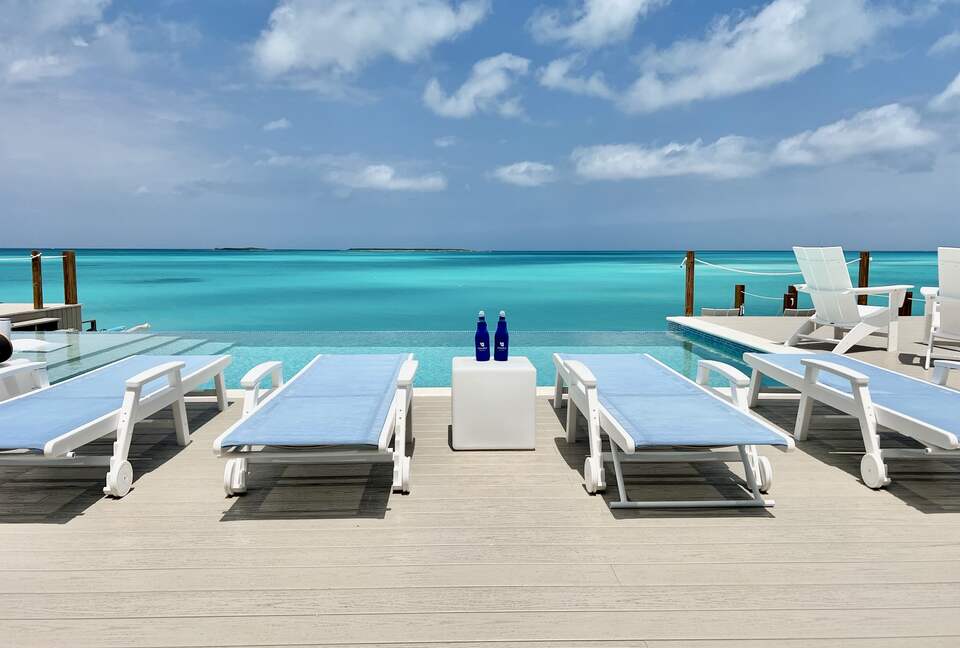 Vista Blue: Bahamas Beachfront Paradise - Tar Bay, Bahamas