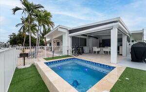 Dream Vacation Key Colony Beach with Private Pool - Marathon, Florida