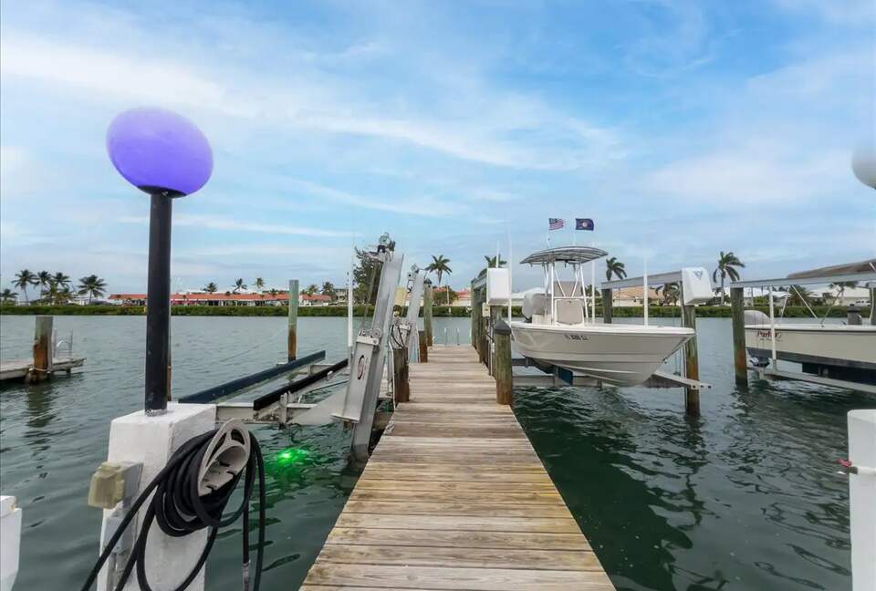 Dream Vacation Key Colony Beach with Private Pool - Marathon, Florida