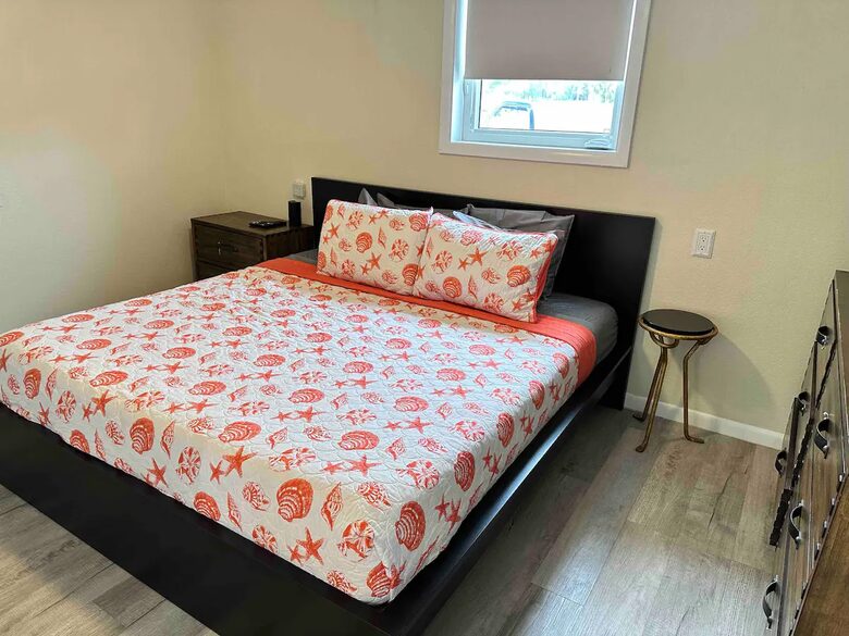 Dream Vacation Key Colony Beach with Private Pool - Marathon, Florida