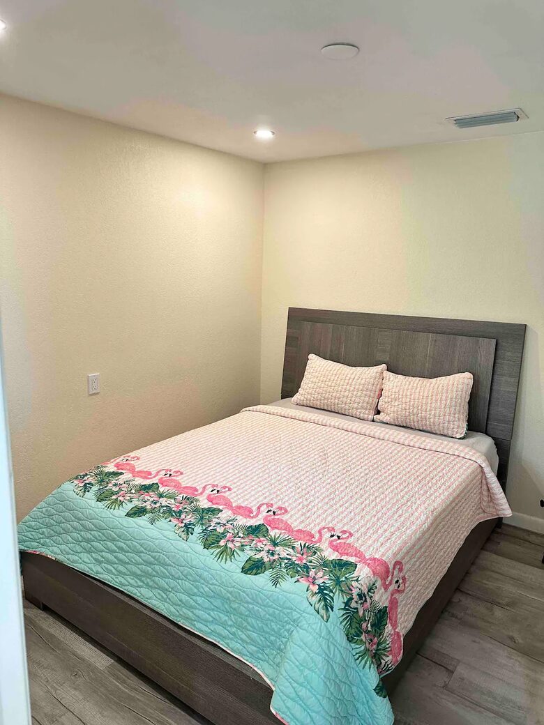 Dream Vacation Key Colony Beach with Private Pool - Marathon, Florida