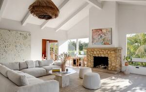 Four Feathers Farmhouse Villa