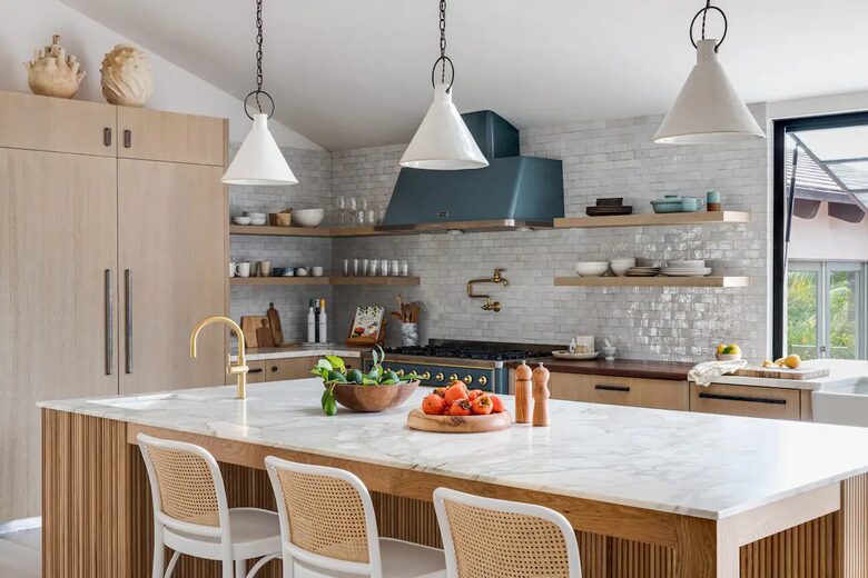 Four Feathers Farmhouse Villa - Montecito, California