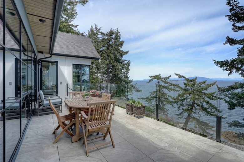 Otter Point - 250 Ft of Secluded West Coast Oceanfront - Nanoose Bay, BC, Canada
