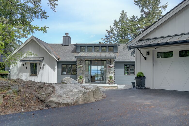 Otter Point - 250 Ft of Secluded West Coast Oceanfront - Nanoose Bay, BC, Canada