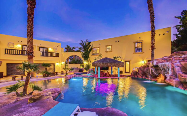 Spectacular 12-Bedroom Vegas Mansion - Las Vegas, Nevada